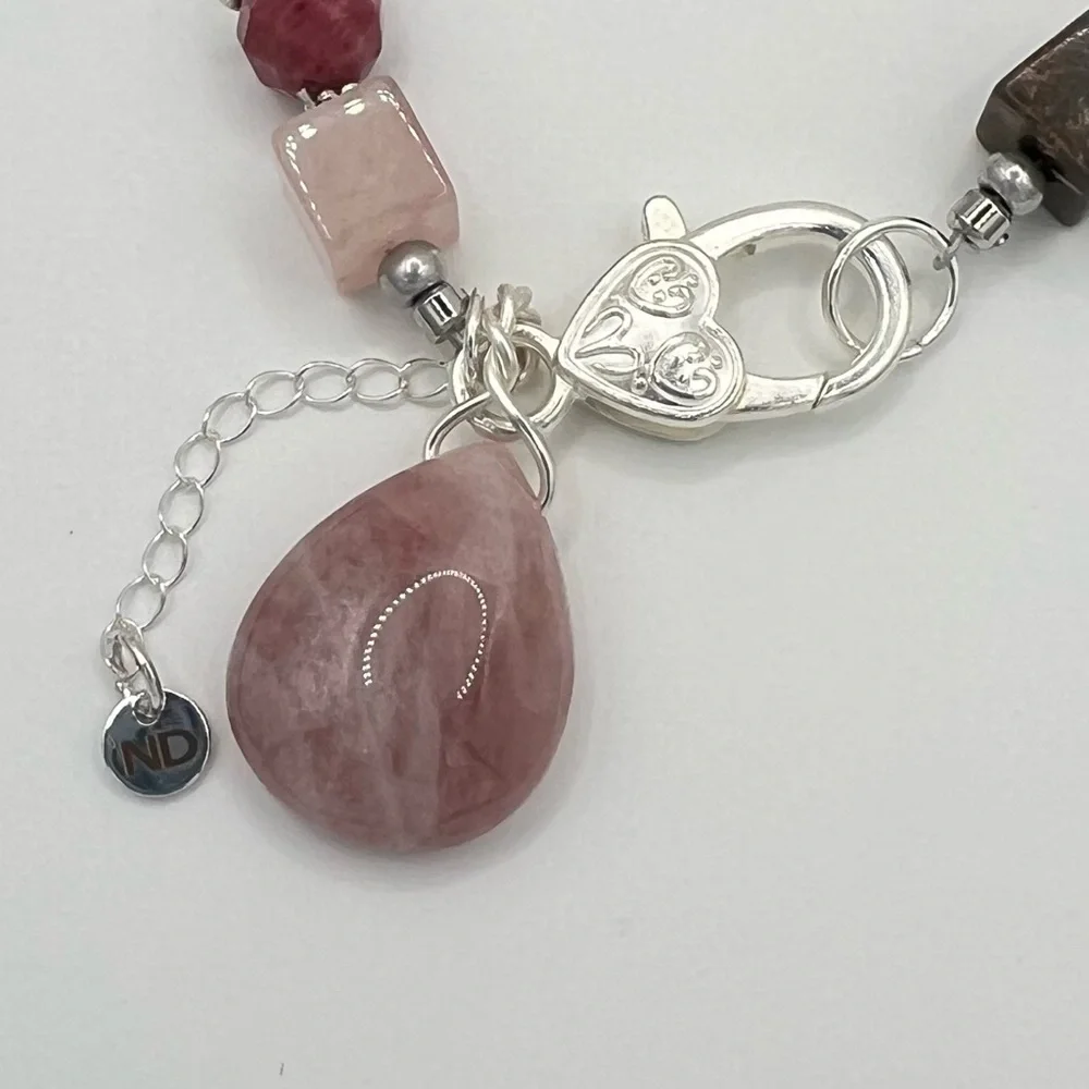 Pink Rose Quartz, Sun Stone, Rhodonite Bracelet with Mauve Madagascar Pendant - Picture 3 of 3